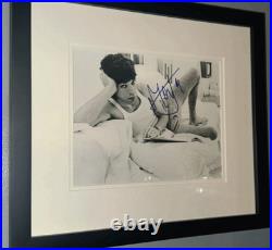 MICK JAGGER RARE AUTOGRAPHED SIGNED 8x10 PROMO FRAMED PHOTO ROLLING STONES MICK JAGGER RARE AUTOGRAPHED SIGNED 8x10 PROMO FRAMED PHOTO ROLLING STONES