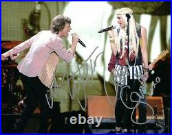 MICK JAGGER and GWEN STEFANI DUAL SIGNED AUTOGRAPH 8x10 PHOTO-ROLLING STONES