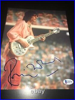 RONNIE WOOD SIGNED AUTOGRAPH 8x10 PHOTO ROLLING STONES CONCERT BECKETT BAS NY D